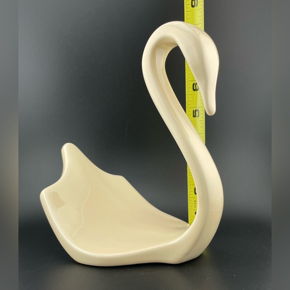 Vintage, Ceramic Swan Towel Holder by Nova Designs - Picture 4 of 6